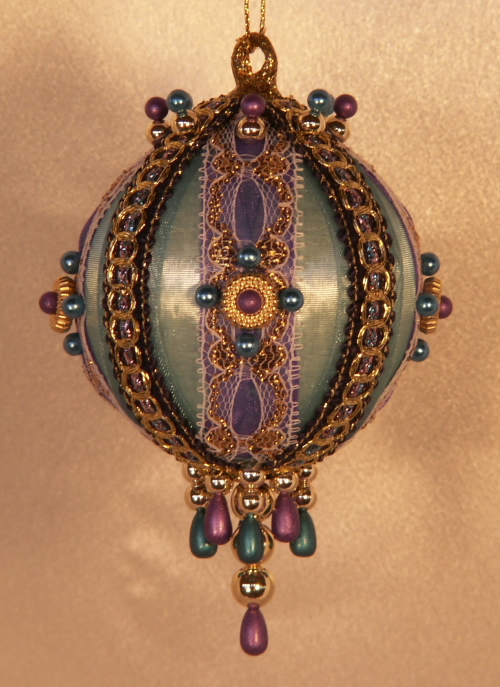 More colors of India in teal and purple, with the Vintage trim coordinating perfectly on these Christmas Ornaments