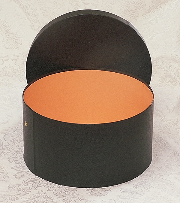 Hatboxes for Retail Display in Evergreen Crusy Design with light terracotta interior